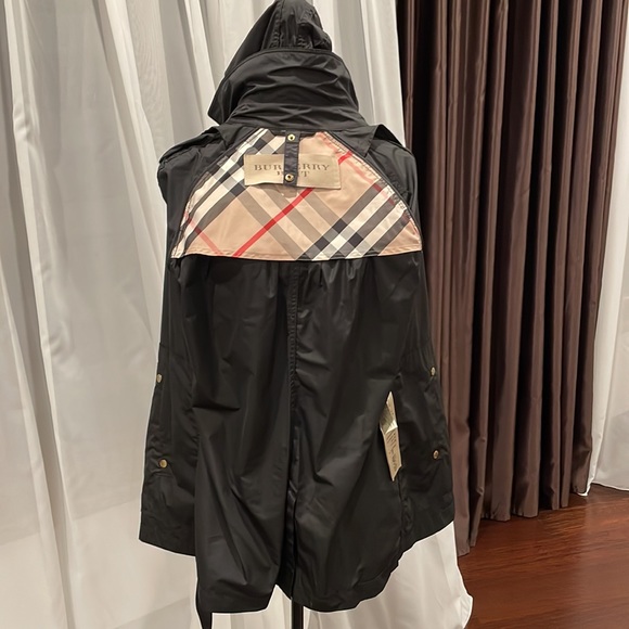 Burberry 2 in 1 Jacket! - Picture 7 of 16